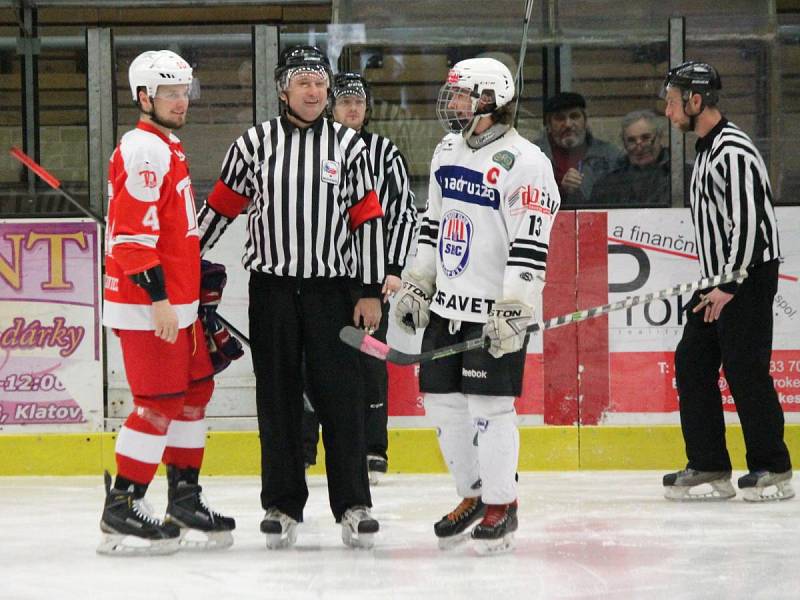 Krajská liga juniorů jižních Čech: HC Klatovy B (bílé dresy) - HC DDM České Budějovice 1:5