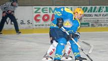  Hokejisté SHC Maso Brejcha Klatovy porazili v nedělním utkání šestadvacátého  kola druholigové skupiny Západ své hosty z HC Roudnice nad Labem vysoko 8:3.