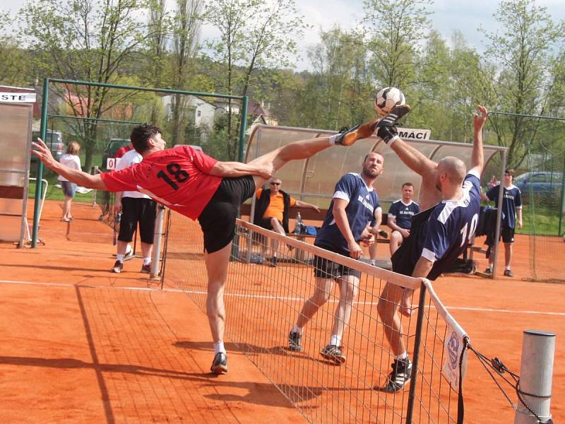 I. liga mužů v nohejbale NK Janovice - START VD Plzeň 6:3.