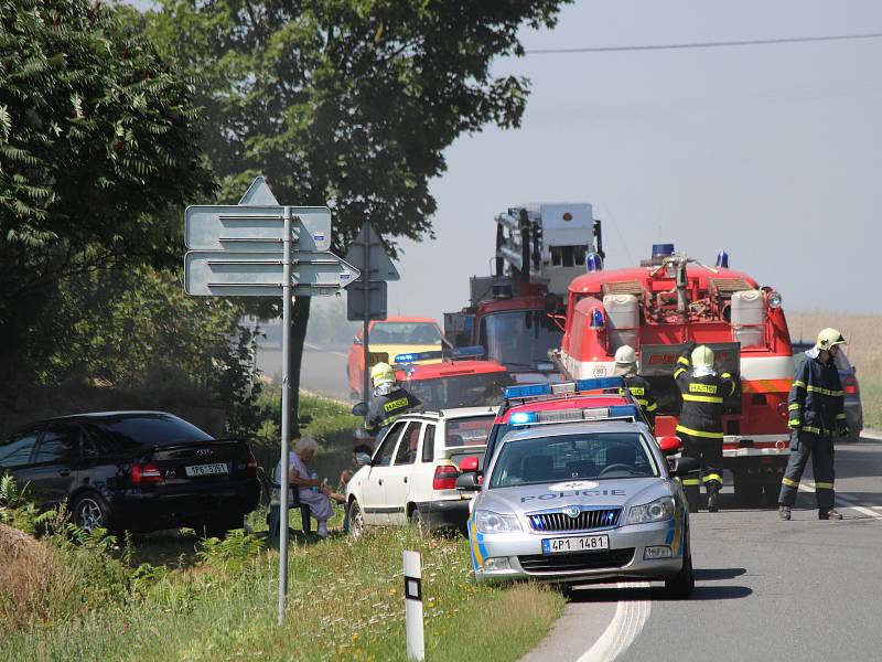 V pondělí vypukl ve Skránčicích velký požár hospodářského stavení.