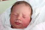 Denisa Papoušková z Klatov (3060 g, 50 cm) se narodila v klatovské porodnici 31. března v 11.33 hodin. Rodiče Petra a Jiří přivítali očekávanou dcerku na svět společně. Ze sestřičky má radost i David (8).