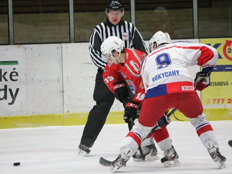 Krajská liga: HC Klatovy B (červené dresy) - HK Rokycany 5:4