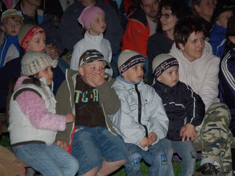 Noc čarodějnic na hradě Švihov v podání skupiny Romantika