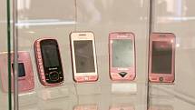 Výstava mobilních telefonů v Železné Rudě.