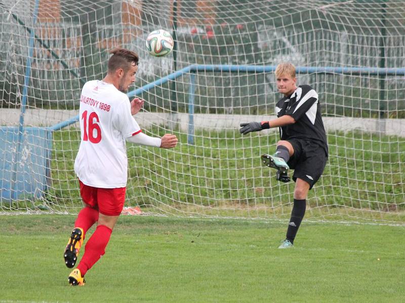 Divize 2016/2017: SK Klatovy 1898 (bílé dresy) - 1. FC Karlovy Vary 1:3