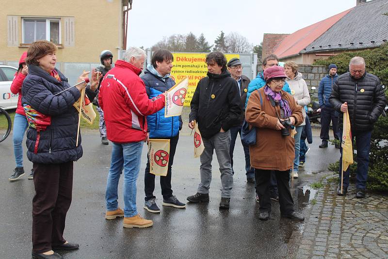 Den proti úložišti v Olšanech.