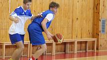 Basketbal, krajské finále SŠ: Gymnázium Klatovy (modří) - Gymnázium Domažlice