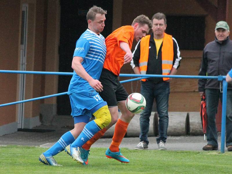 1. B třída: Měčín (modré dresy) - Chanovice 1:0