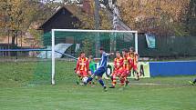 Klatovští dorostenci (na archivním snímku hráči v modrých dresech) porazili Strakonice. Devatenáctka uspěla 3:1, fotbalisté do 17 let dokonce 5:0.