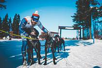 Rodák ze Strašína na Šumavě Michal Ženíšek se zúčastnil dalšího světového šampionátu v závodech psích spřežení na sněhu, které se pod křídly Mezinárodní federace sleddogových sportů tentokrát konalo v norském Hamaru.