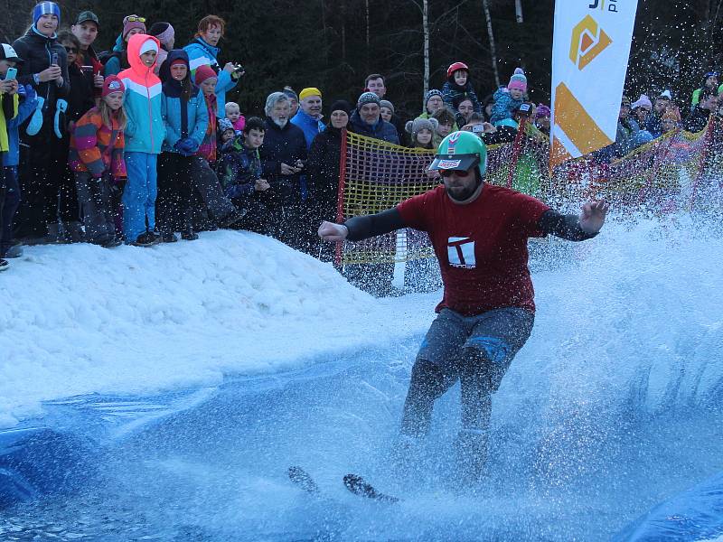 Přejezd přes louži na Špičáku 2022.