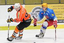 Šumavská liga amatérského hokeje: AHC Vačice (oranžové dresy) - HC 2009 Nýrsko 8:4 