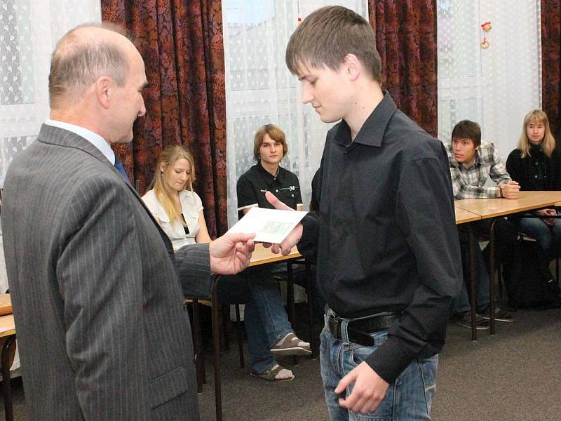 Ocenění úspěšných studentů klatovského gymnázia 2011