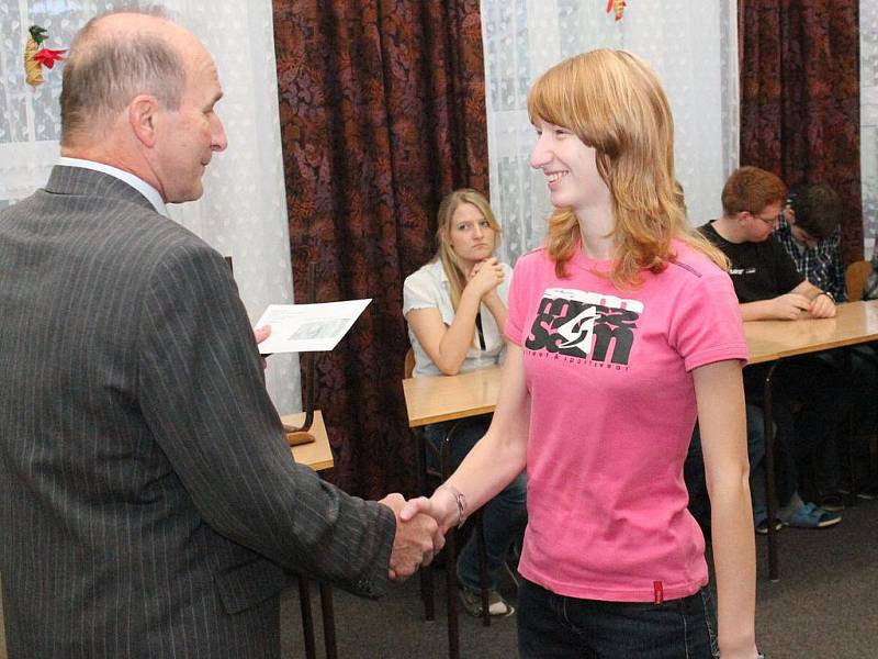 Ocenění úspěšných studentů klatovského gymnázia 2011