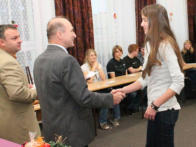 Ocenění úspěšných studentů klatovského gymnázia 2011