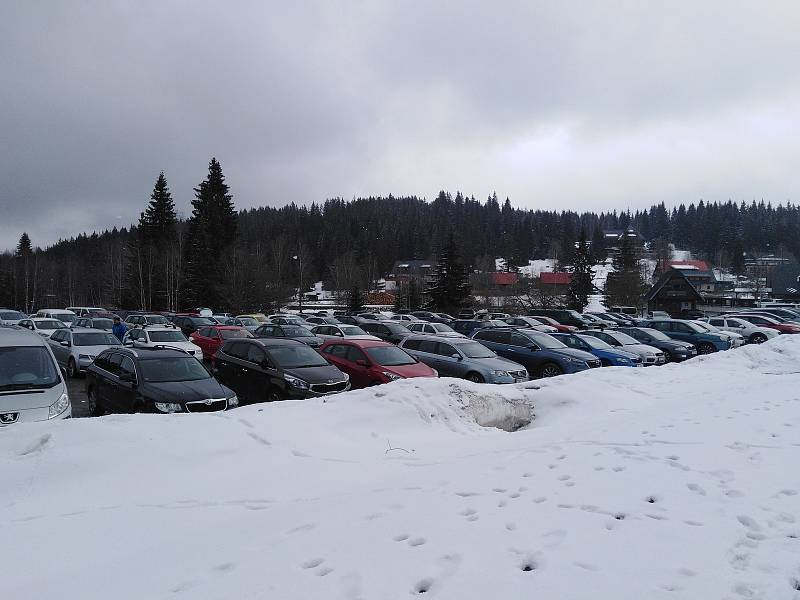 Šumava první víkend po rozvolnění a otevření okresů.