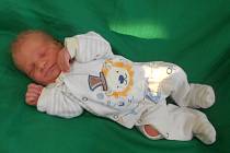 Tomáš K. přišel na svět v porodnici Domažlické nemocnice poslední den roku 2022. Při narození vážil 2970 gramů a měřil 48 centimetrů.
