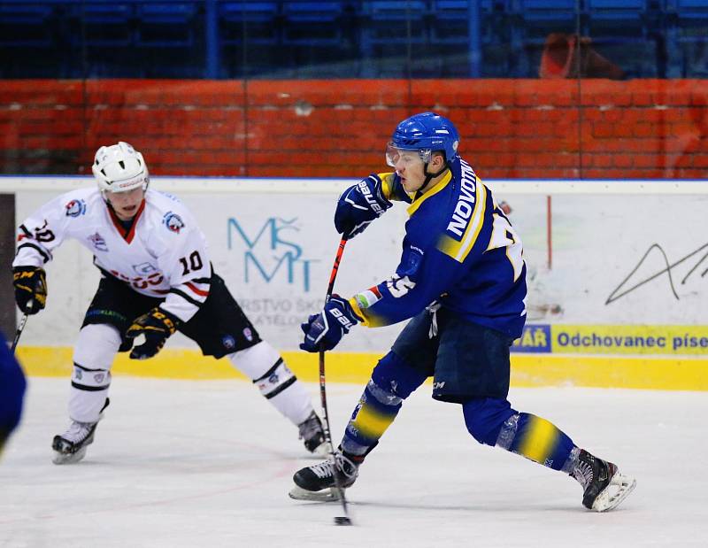 19. kolo: IHC Králové Písek (modří) - SHC Klatovy 8:3.