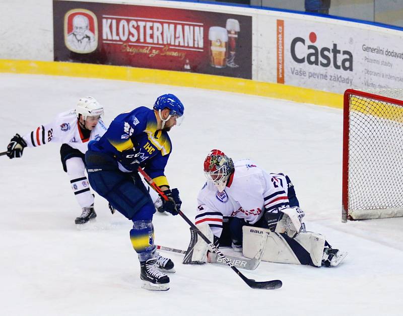 19. kolo: IHC Králové Písek (modří) - SHC Klatovy 8:3.