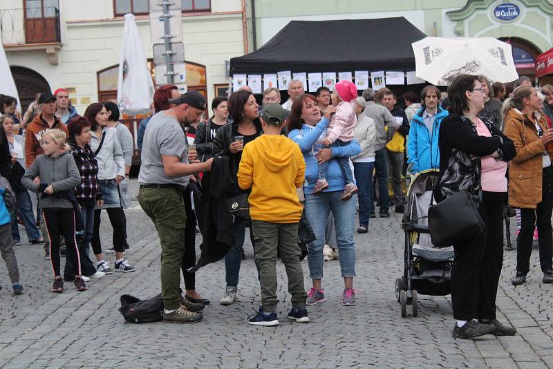 Ukradený vjecy slavily na náměstí v Klatovech.