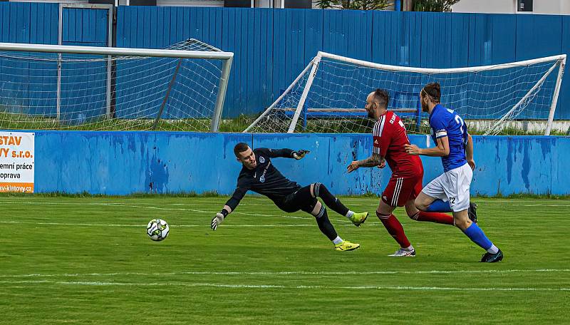 28. kolo FORTUNA divize A: SK Klatovy 1898 - Sokol Lom 3:0 (1:0).