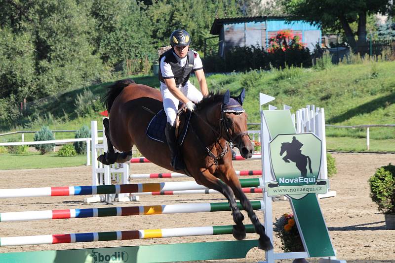 Třetí kolo Klatovského poháru dětí, juniorů a mladých jezdců, skoková soutěž "Z".