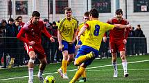 FORTUNA divize A (17. kolo): SK Petřín Plzeň - SENCO Doubravka (žlutí) 0:3.