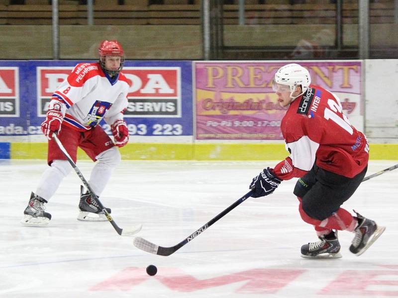 2. liga 2016/2017 - play-off: SHC Klatovy (červené dresy) - HC Lední Medvědi Pelhřimov 7:4