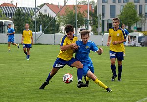 Krajský přebor Středočeského kraje U19, 3. kolo: SK Olympie Dolní Břežany - SK Rakovník (žlutí) 3:2 (2:2).