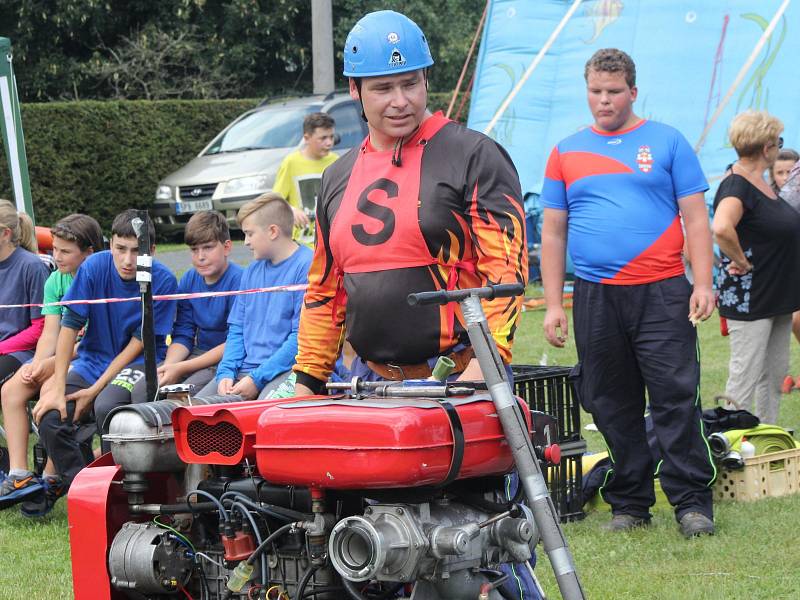 Jedenácté kolo Pošumavské hasičské ligy a dětský pouťový pohár v Malé Vísce