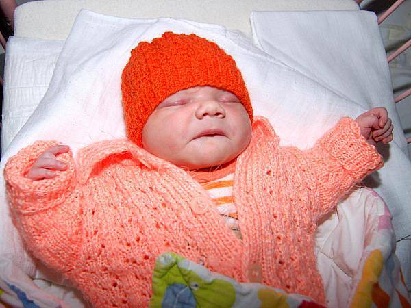 Kristýna Leiblová ze Sobětic se narodila v klatovské porodnici 18. února ve 2.36 hodin. Vážila 3500 gramů a měřila 51 cm. Rodiče Julie a Jan znali pohlaví svého prvorozeného potomka předem z ultrazvuku a tatínek přivítal dceru na svět přímo na sále.