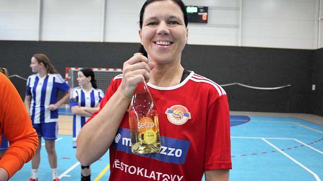 O pohár okresního předsedy, turnaj žen v sálové kopané.