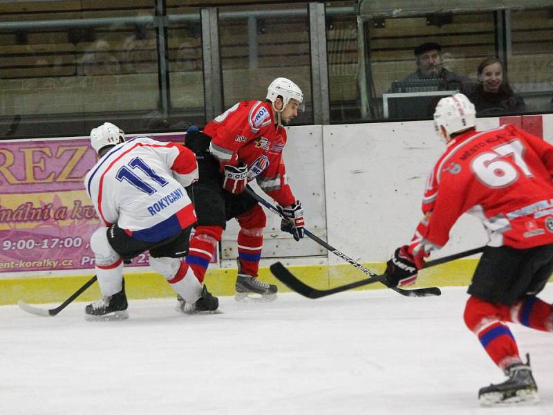 Krajská liga: HC Klatovy B (červené dresy) - HK Rokycany 5:4