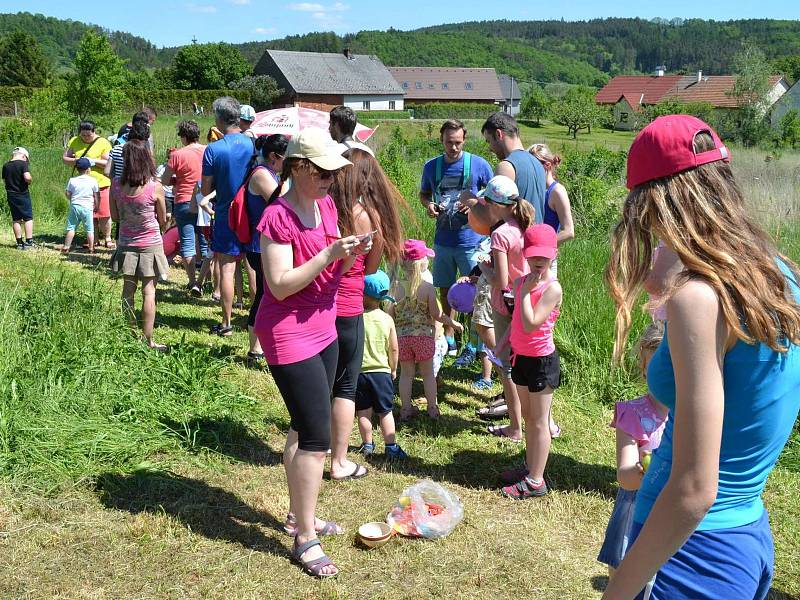 Na hřišti v Dolanech se v sobotu konala okrsková hasičská soutěž, kterou v kategorii žen vyhrály Dolany a u mužů zvítězil Malechov. Součástí soutěže byla také oslava Dne dětí na téma Soptíkovo dobrodružství. přichystán byl pestrý program se soutěžemi a vy