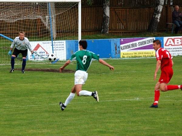 V posledním kole podlehly divizní Klatovy Vltavínu 0:4