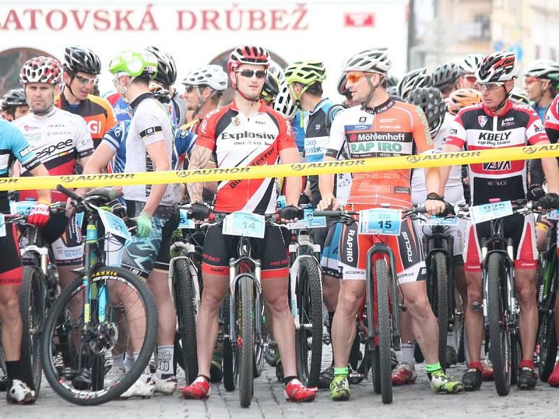 Král Šumavy 2016: Start závodu na 105 km