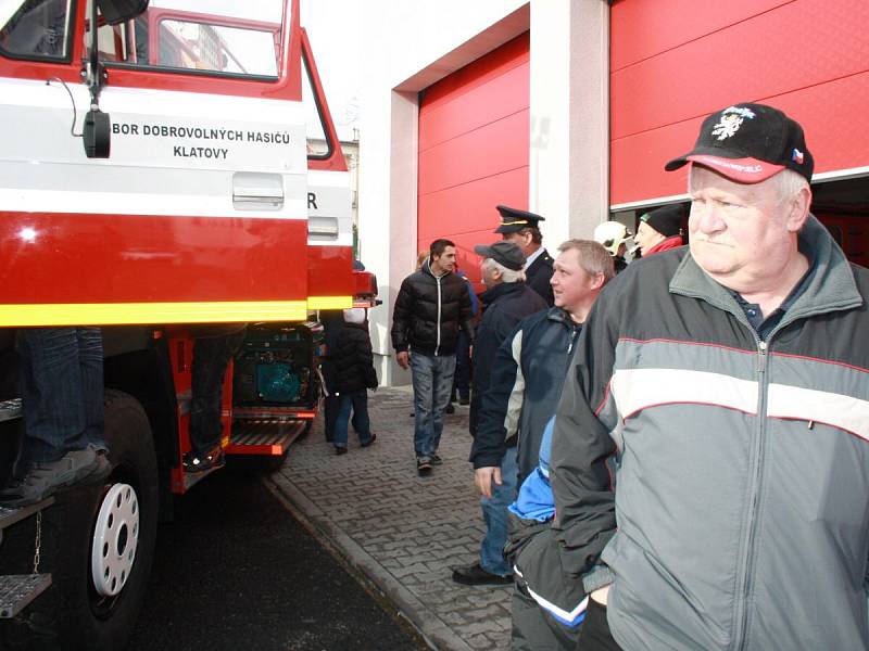 Klatovští dobrovolní hasiči pokřtili novou tatru