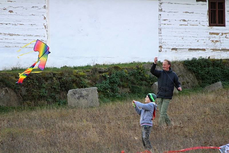 Drakiády v Hrádku u Sušice a v Chanovicích.