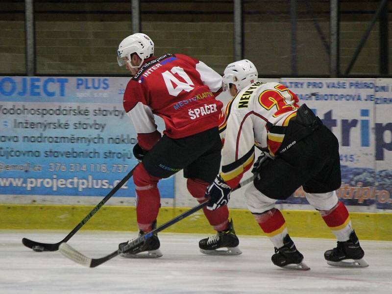 2. liga 2016/2017: SHC Klatovy (červené dresy) - HC Vlci Jablonec nad Nisou 5:1