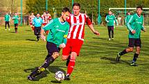 Fotbalisté TJ Start Luby (na archivním snímku hráči v červených dresech) nestačili v sobotním utkání 25. kola I. A třídy na Kralovice, kterým podlehli 1:4.