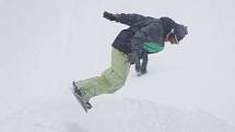 Na Špičáku bylo o víkendu živo. Otevřeli tam i snowpark.