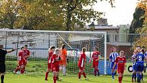 9. kolo divize žen, skupina C: SK Klatovy 1898 (na snímku fotbalistky v červených dresech) - TJ Jiskra Domažlice 1:1 (1:0).