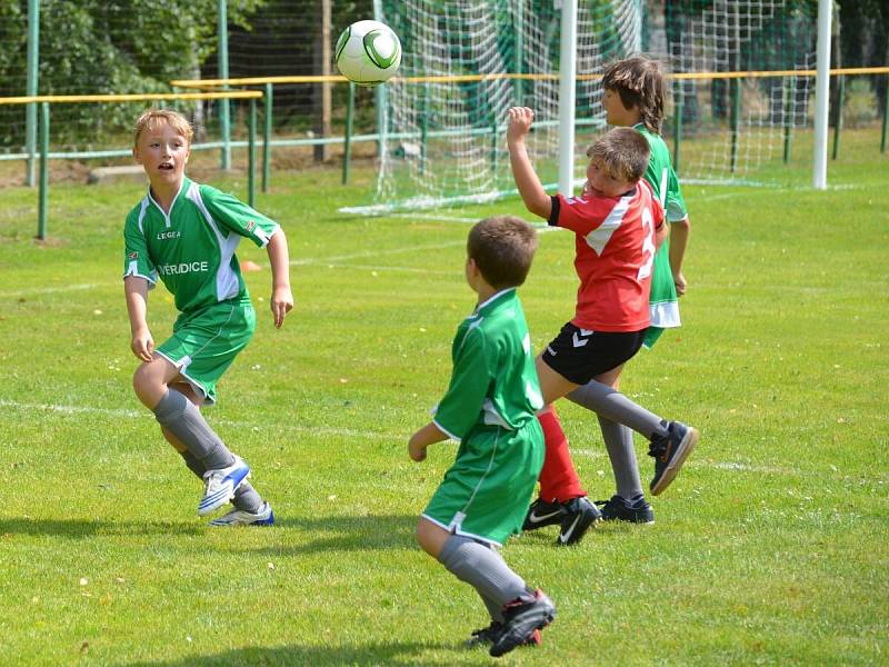 Oslavy 60. výročí založení FK Svéradice. Zápas starších přípravek Svéradice - Chanovice.