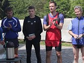 Vyhlášení výsledků Běhu na Kašperk 2018. Zleva Tomáš Dolejš, Lukáš Holeček, Jakub Jelínek a Martin Šimurda.