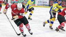 Třetí čtvrtfinále play-off druhé ligy: SHC Klatovy (červené dresy) - HC Kobra Praha 7:3