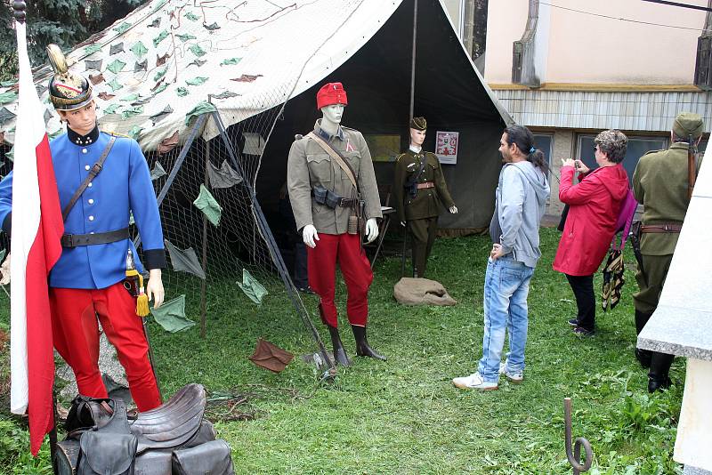 Výstava TGM a armáda, historický tank a dobový tábor v Klatovech