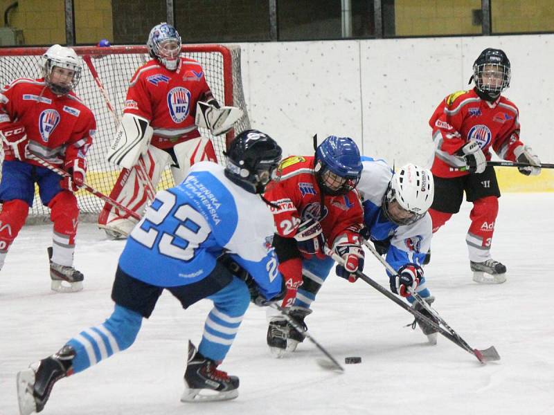 Krajská liga přípravek: HC Klatovy (v červeném) - HC Škoda 1929 4:9.