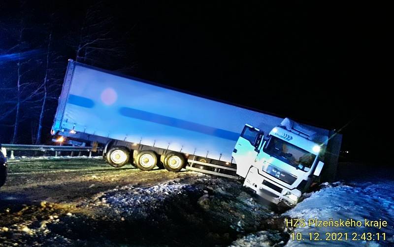 Nehoda kamionu u Skránčic.