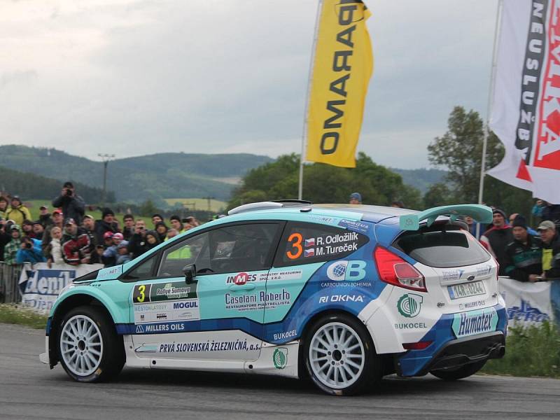 Jako první absolvovaly posádky 49. Rallye Šumava Klatovy tradiční Klatovský okruh.