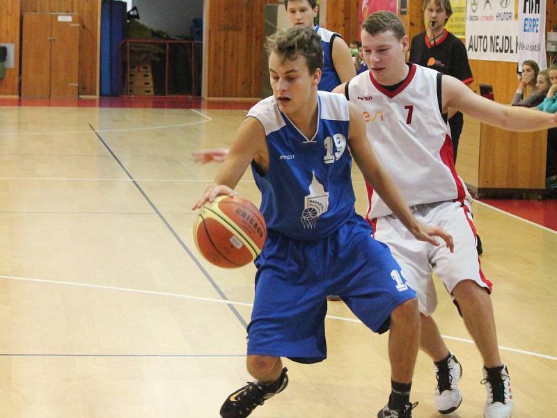 Druhá liga mužů: BK Klatovy (bílé dresy) - Basketbal Jiskra Domažlice 77:73